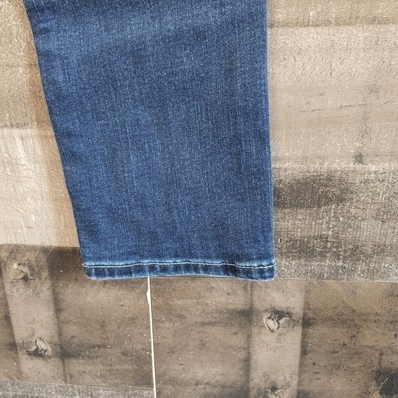 Adriano Goldschmied The Prima Ankle Cigarette Jeans - Picture 6 of 11